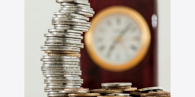 Powell một lần nữa sử dụng "lá bài cắt giảm lãi suất"
