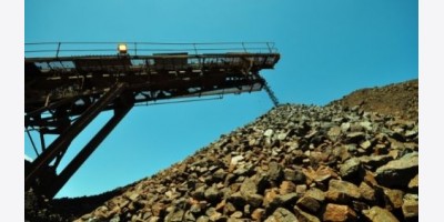 Nhập khẩu quặng sắt của Nhật Bản giảm so với cùng kỳ tháng 3