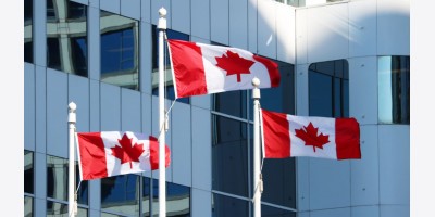 Canada miễn thuế quan cho các nhà sản xuất ô tô