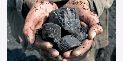 OCE của Úc hạ dự báo về quặng sắt, than cốc