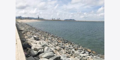Formosa lấn biển làm bãi xỉ thải: Thận trọng giám sát...