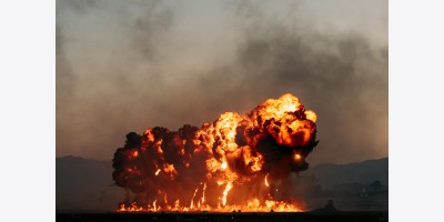 Trump đe dọa tấn công các mục tiêu mới của Iran